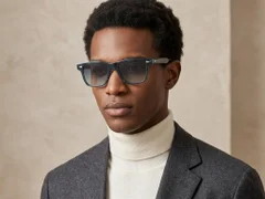 BS2503-0170_Blue_Rectangular_Plastic_Sunglasses-tryon_male