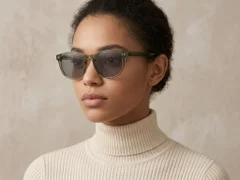 BS2503-0178_Green_Oval_Plastic_Sunglasses-tryon_female