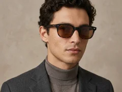 BS2503-0181_Tortoiseshell_Rectangular_Plastic_Sunglasses-tryon_male