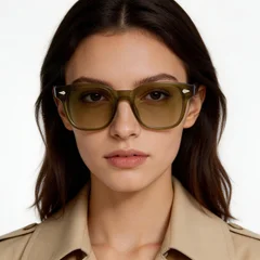 bs2503-0182_green_rectangular_plastic_sunglasses_model