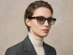 BS2503-0217_Tortoiseshell_Rectangular_Plastic_Sunglasses-tryon_female