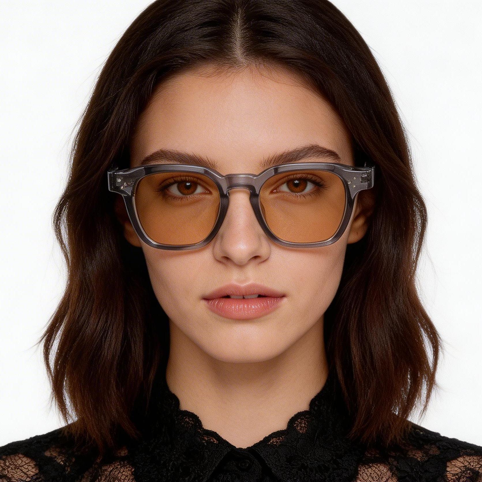 bs2503-0243_purple_geometric_plastic_sunglasses_model