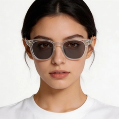 bs2503-0249_transparent_rectangular_plastic_sunglasses_model