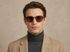 BS2503-0251_Brown_Geometric_Plastic_Sunglasses-tryon_male
