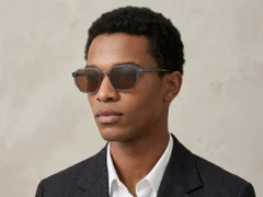 BS2503-0252_Blue_Geometric_Plastic_Sunglasses-tryon_male