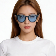 bs2503-0281_blue_oval_plastic_sunglasses_model