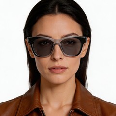 bs2503-0283_grey_rectangular_plastic_sunglasses_model