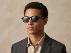 BS2503-0284_Black_Geometric_Plastic_Sunglasses-tryon_male