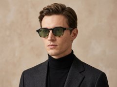 BS2503-0285_Tortoiseshell_Geometric_Plastic_Sunglasses-tryon_male