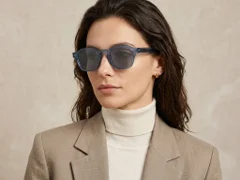 BS2503-0286_Blue_Geometric_Plastic_Sunglasses-tryon_female
