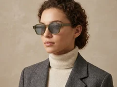 BS2503-0287_Green_Geometric_Plastic_Sunglasses-tryon_female