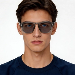 bs2503-0298_grey_rectangular_plastic_sunglasses_model