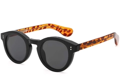 Lunettes de soleil ovales en plastique noir #BS2503-0304