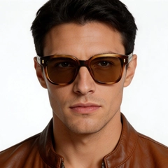 bs2503-0319_tortoiseshell_rectangular_plastic_sunglasses_model