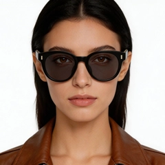 bs2503-0334_black_oval_plastic_sunglasses_model