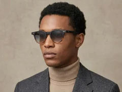BS2503-0342_Tortoiseshell_Oval_Plastic_Sunglasses-tryon_male