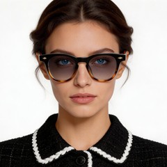 bs2503-0342_tortoiseshell_oval_plastic_sunglasses_model