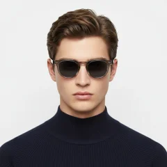 BS2503-0345_Grey_Oval_Plastic_Sunglasses_model