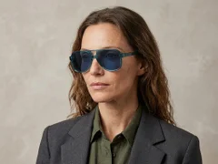 BS2503-0356_Blue_Aviator_Plastic_Sunglasses-tryon_female