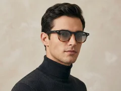 BS2503-0360_Tortoiseshell_Oval_Plastic_Sunglasses-tryon_male