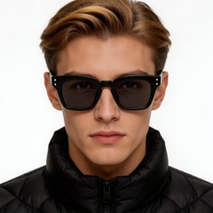 bs2503-0365_black_rectangular_plastic_sunglasses_model