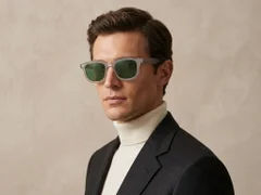 BS2503-0373_Grey_Rectangular_Plastic_Sunglasses-tryon_male