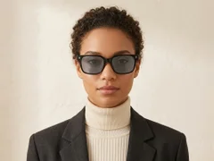 BS2503-0392_Black_Rectangular_Plastic_Sunglasses-tryon_female