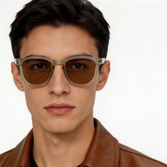 bs2503-0405_grey_rectangular_plastic_sunglasses_model