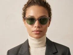BS2503-0412_Grey_Oval_Plastic_Sunglasses-tryon_female