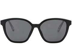 BS2503-0413_Black_Butterfly_Plastic_Sunglasses_front