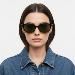 bs2503-0414_tortoiseshell_butterfly_plastic_sunglasses_model