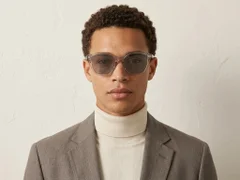 BS2503-0415_Grey_Butterfly_Plastic_Sunglasses-tryon_male