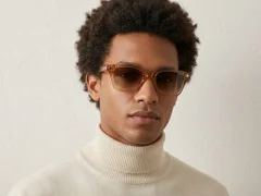 BS2503-0420_Brown_Rectangular_Plastic_Sunglasses-tryon_male