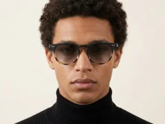 BS2503-0424_Tortoiseshell_Oval_Plastic_Sunglasses-tryon_male