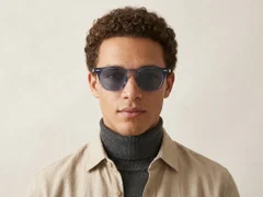 BS2503-0427_Blue_Oval_Plastic_Sunglasses-tryon_male