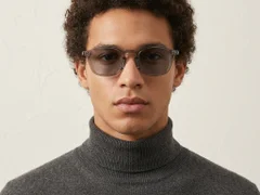 BS2503-0431_Grey_Oval_Plastic_Sunglasses-tryon_male