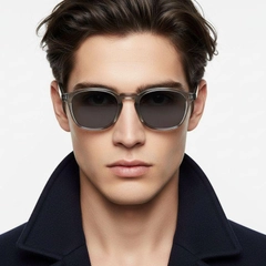 bs2503-0431_grey_oval_plastic_sunglasses_model