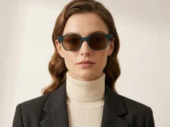 BS2503-0450_Green_Geometric_Plastic_Sunglasses-tryon_female