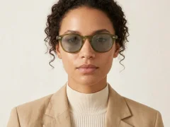 BS2503-0467_Green_Oval_Plastic_Sunglasses-tryon_female