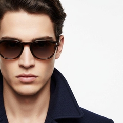 bs2503-0471_tortoiseshell_rectangular_plastic_sunglasses_model