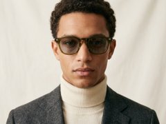 BS2503-0473_Green_Rectangular_Plastic_Sunglasses-tryon_male