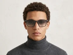 BS2503-0482_Grey_Rectangular_Plastic_Sunglasses-tryon_male