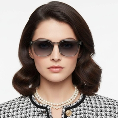 bs2503-0499_grey_rectangular_plastic_sunglasses_model