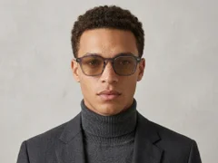 BS2503-0502_Purple_Rectangular_Plastic_Sunglasses-tryon_male