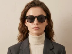 BS2503-0504_Tortoiseshell_Oval_Plastic_Sunglasses-tryon_female