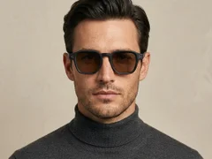 BS2513-0001_Black_Rectangular_Plastic_Sunglasses-tryon_male