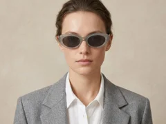 BS2513-0021_Grey_Butterfly_Plastic_Sunglasses-tryon_female