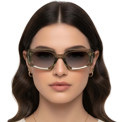 BS2607-0004_Green_Butterfly_Acetate_Sunglasses_model