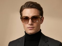 BS2607-0020_Brown_Butterfly_Acetate_Sunglasses-tryon_male