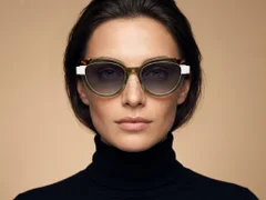 BS2607-0091_Green_Butterfly_Acetate_Sunglasses-tryon_female